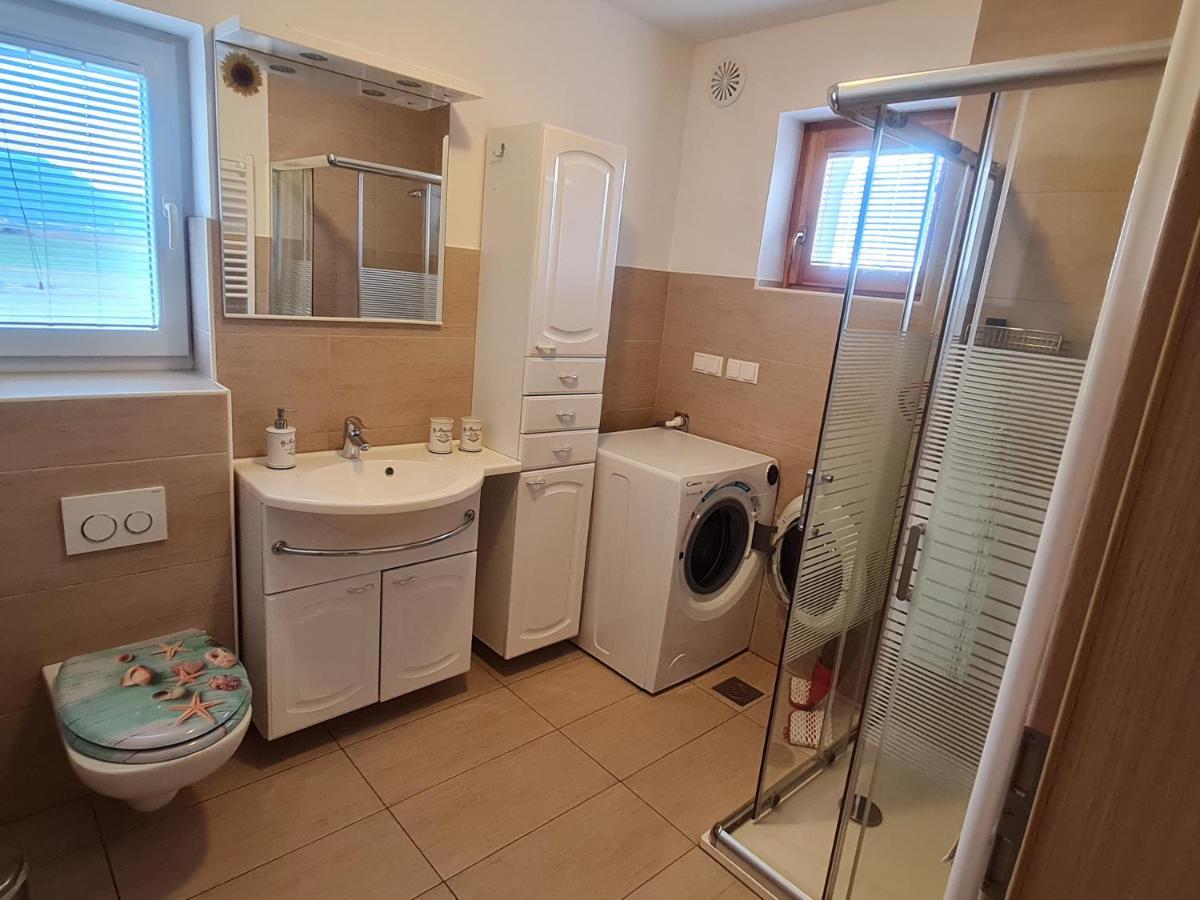 Apartma Ranc Luze คราน ภายนอก รูปภาพ
